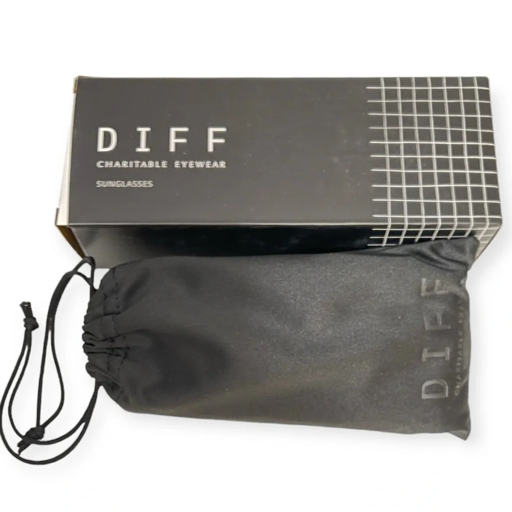 Diff Eyewear sunglasses its